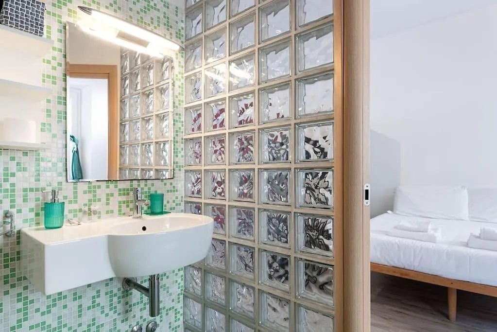 Unyca - Charming Cozy Retreat - Florence Apartment