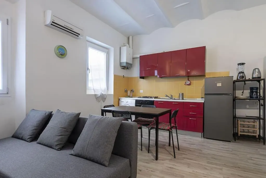 Unyca - Charming Cozy Retreat - Florence Italy