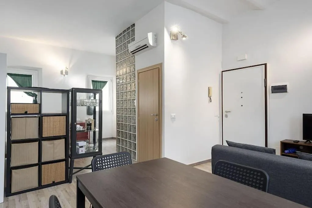 Unyca - Charming Cozy Retreat - Firenze 0*,
